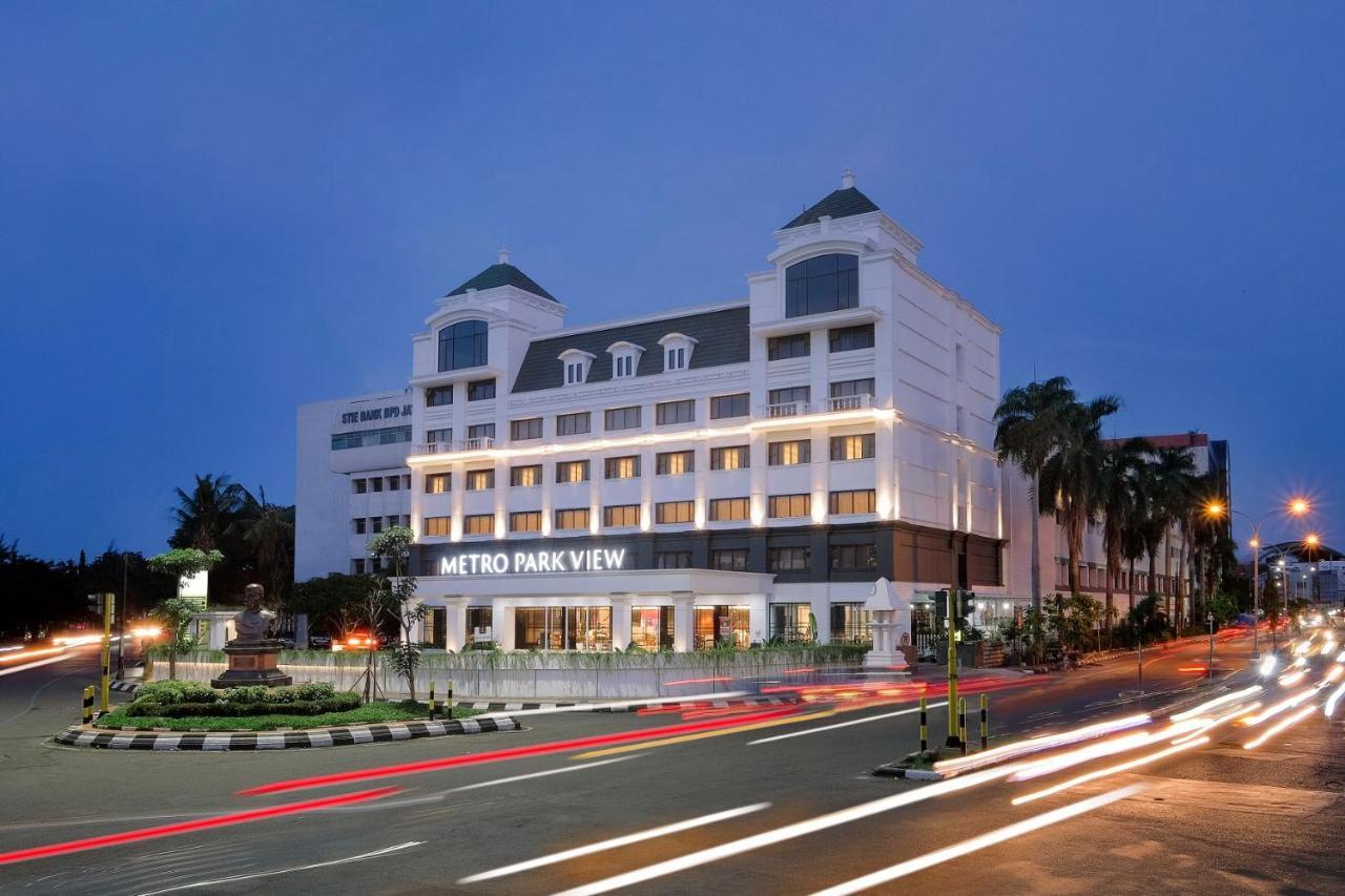 Metro Park View Hotel Kota Lama Semarang Exterior photo