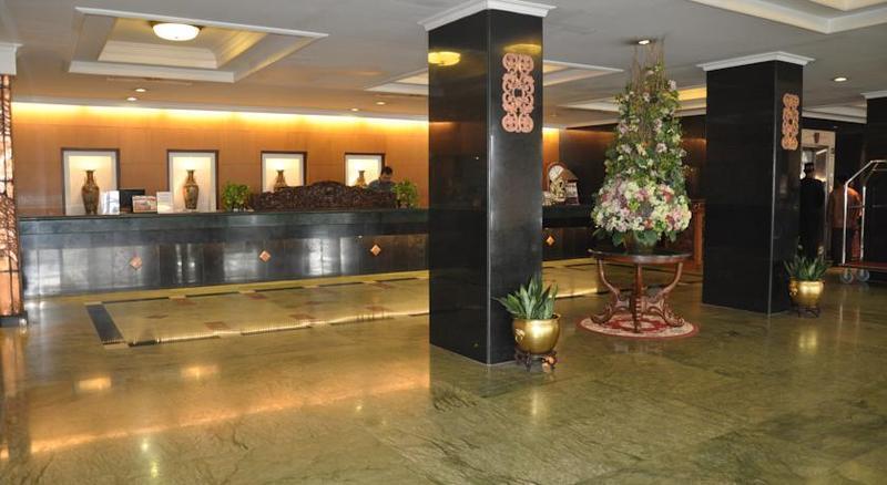 Metro Park View Hotel Kota Lama Semarang Exterior photo